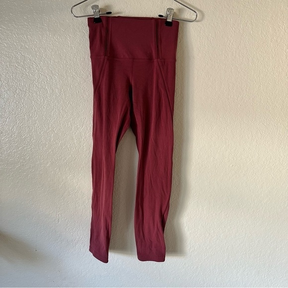 Lululemon Nulu Mesh Panels High-Rise Tight 25" leggings size 2 - Picture 9 of 16